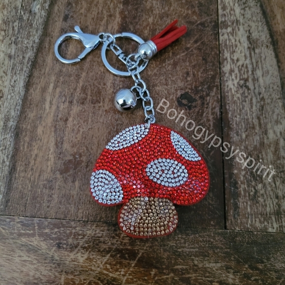 🍄 Mushroom Crystal Rhinestone Keychain Bag Charm With Red Tassel - Picture 11 of 13